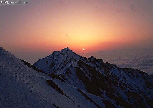 雪山日落图片 夕阳风景摄影