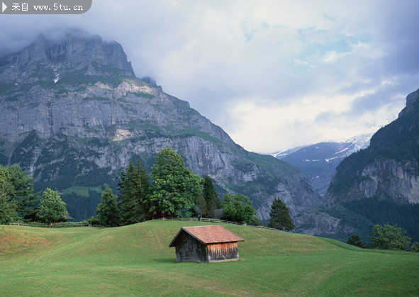 阿尔卑斯山风景 小木屋图片