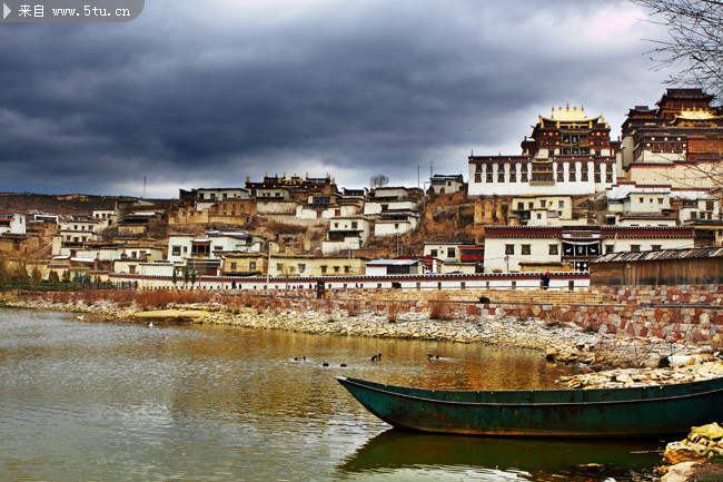 藏族特色建筑图片 