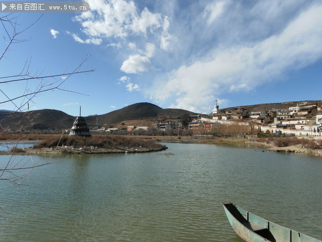 欧洲郊区建筑风景图片