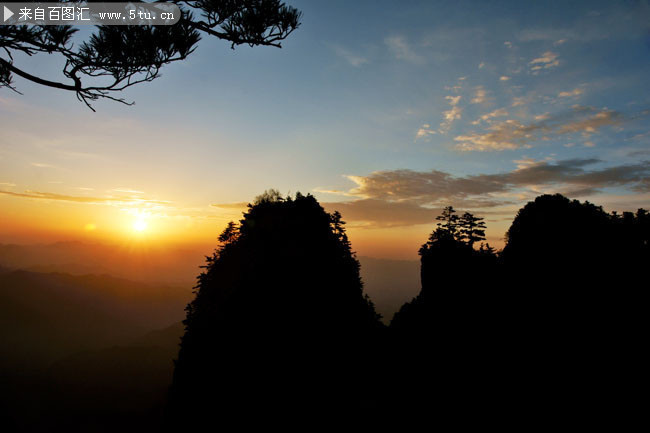 高山观日出图片