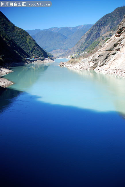 深山峡谷风光图片