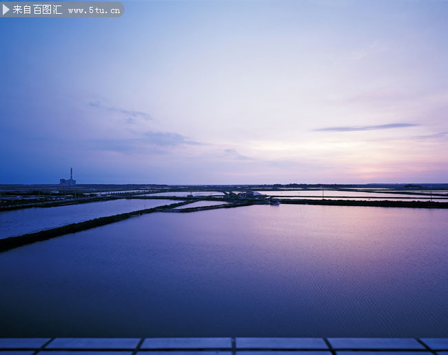 乡村湖泊风景图片