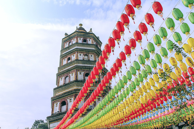 南华寺舍利塔图片