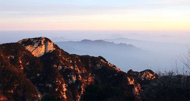 泰山山顶日出风景图片素材