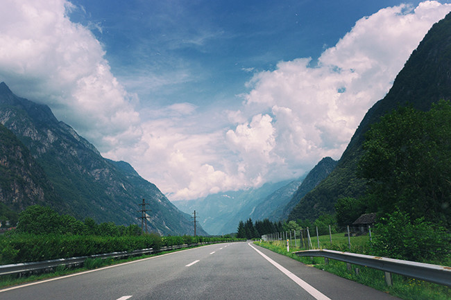 高清道路美景图片