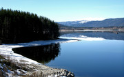 湖边雪景图片 湖水大图