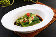 蒜末秋葵冷菜菜品摄影图片