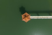 鸟瞰湖心亭的宁静致远创意摄影图片素材