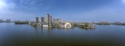 宽幅湖畔城市生态景观全景图图片素材