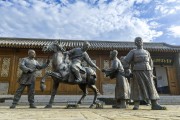 古代驿人像群雕