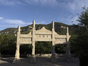 济南千佛山牌坊图片素材