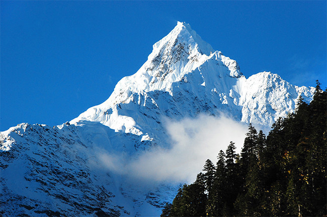 雪山风景图片素材