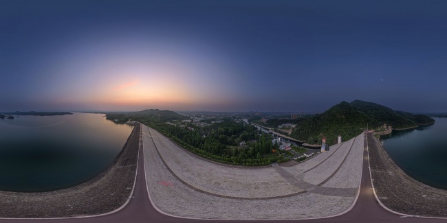 720�����������ˮ���ӻƻ�ȫ��