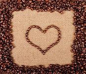 心形咖啡豆背景图