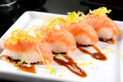 三文鱼寿司高清图片素材