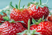 新鲜草莓水果图片素材