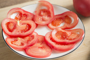 西红柿切片蔬菜菜品摄影