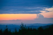 日落云彩山脉风景图片